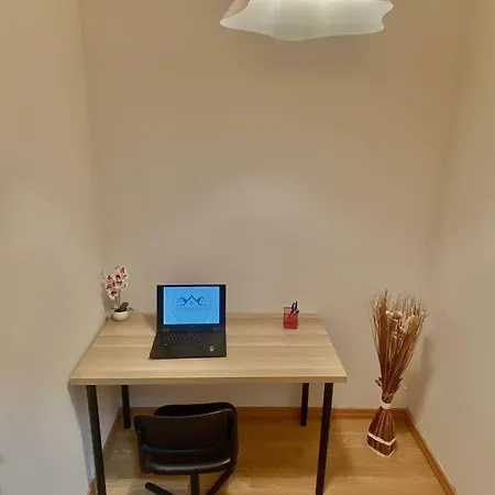 아파트 Comodo A Un Paso Del Centro De La Charra 8 Apart-37-278 *